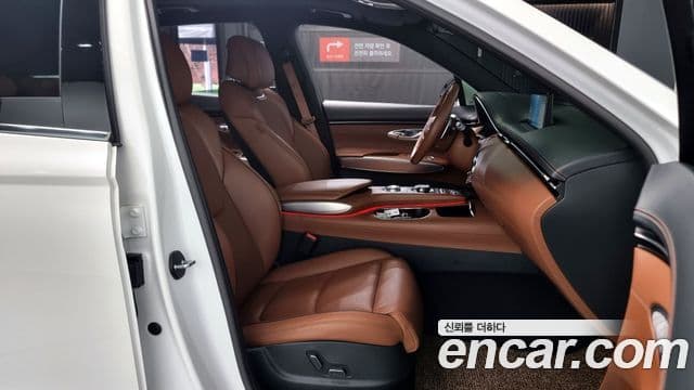 Genesis GV70, 2022 10