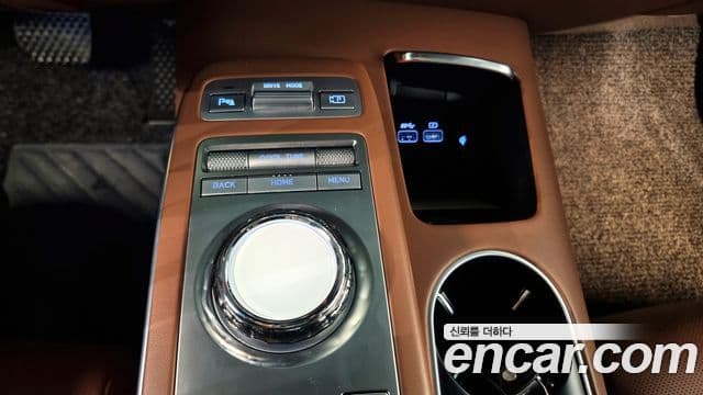 Genesis GV70, 2022 17