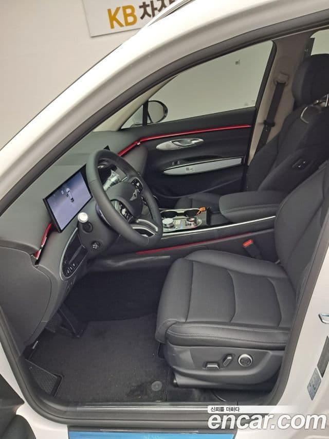 Genesis GV70, 2026 7