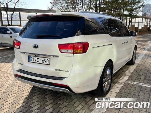 Kia All New Carnival Noblesse, 2018 4