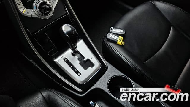 Hyundai Avante MD Premier, 2011 9