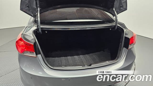 Hyundai Avante MD Premier, 2011 20