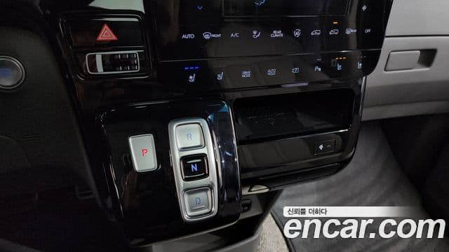 Hyundai Staria Inspiration, 2022 9