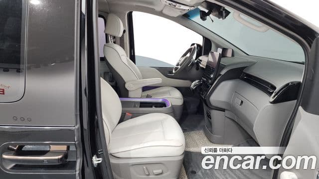 Hyundai Staria Inspiration, 2022 11