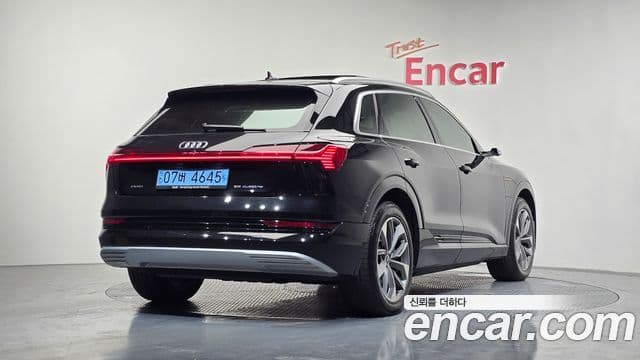 Audi e-Tron, 2022 2