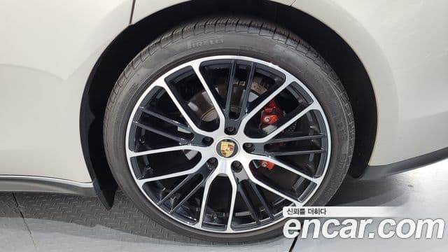 Porsche Panamera (971) Executive, 2022 все фото