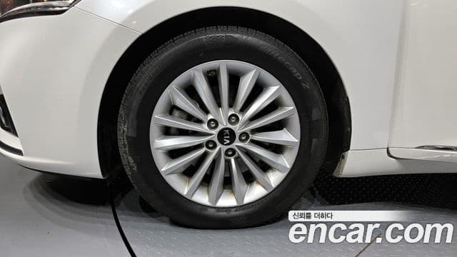 Kia All New K7 3.0 LPI Luxury (арендный автомобиль), 2018 все фото