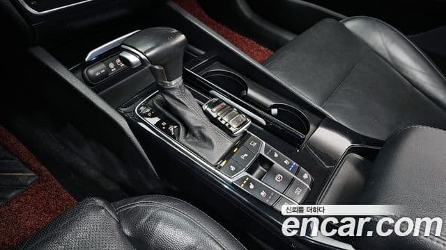 Kia All New K7 3.0 LPI Luxury (арендный автомобиль), 2018 9