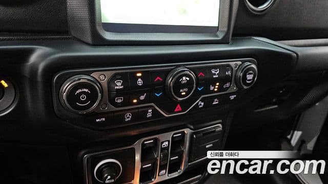 Jeep Wrangler (JL) 2.0 Overland 4도어, 2021 19