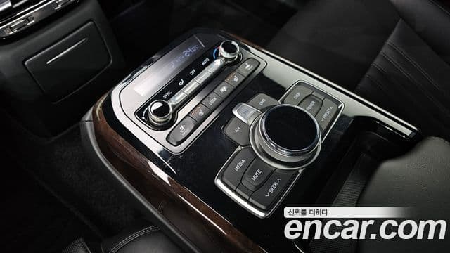 Genesis EQ900 Premium Luxury, 2018 20