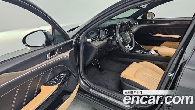Kia K5 3세대 Signature, 2023 10