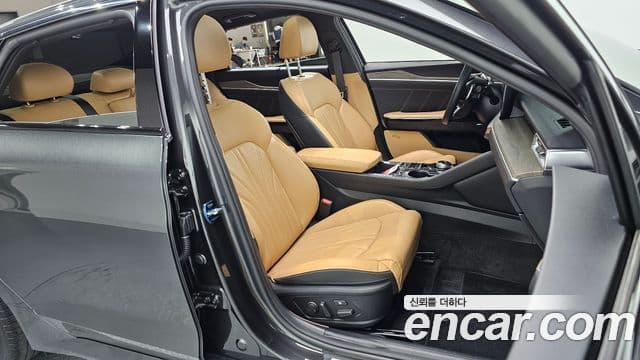 Kia K5 3세대 Signature, 2023 11