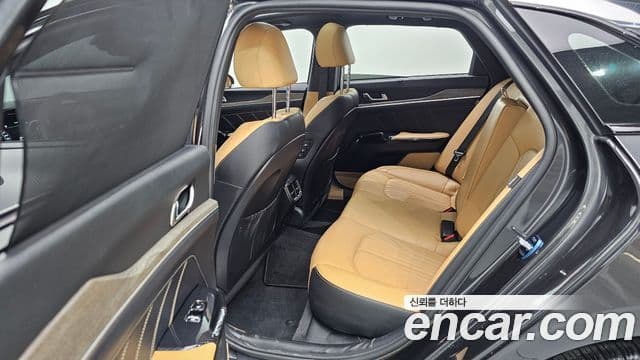 Kia K5 3세대 Signature, 2023 12