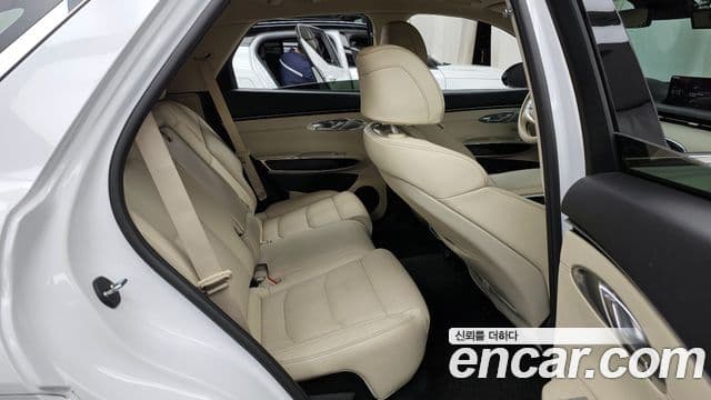 Genesis GV70, 2021 12