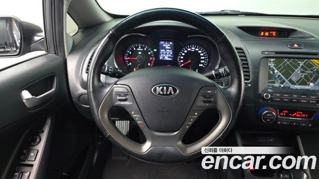 Kia K3 Trendy, 2013 13