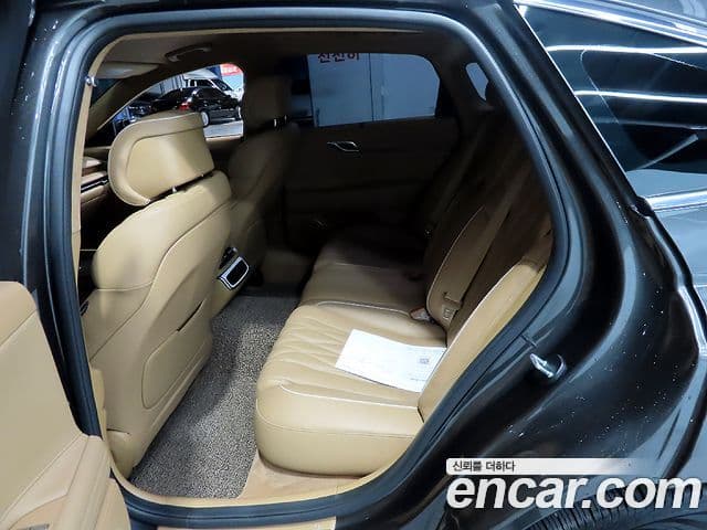 Genesis G80 (RG3) бензин 2.5 турбо AWD, 2025 7