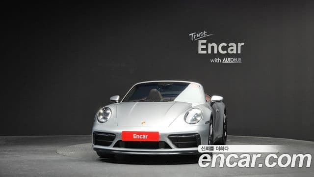 Porsche 911 (992) Carrera 4 GTS кабриолет, 2022 3