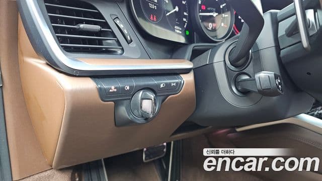 Porsche 911 (992) Carrera 4 GTS кабриолет, 2022 15