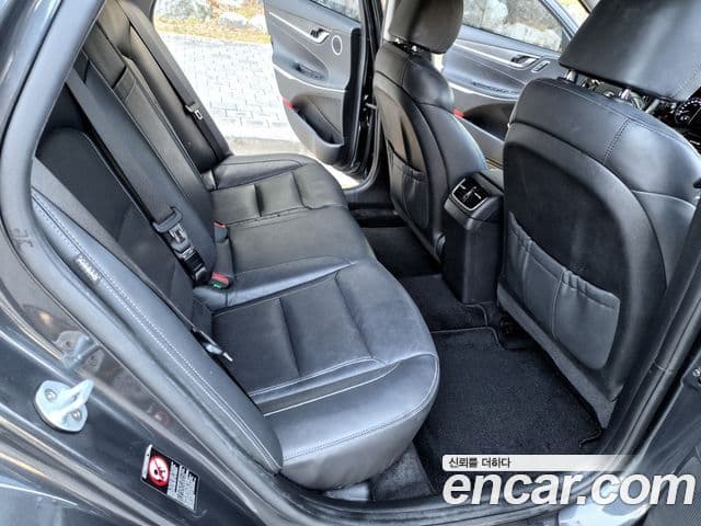 Hyundai Grandeur IG гибрид Exclusive, 2019 11