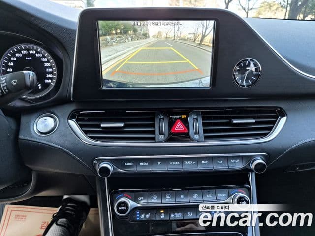 Hyundai Grandeur IG гибрид Exclusive, 2019 16