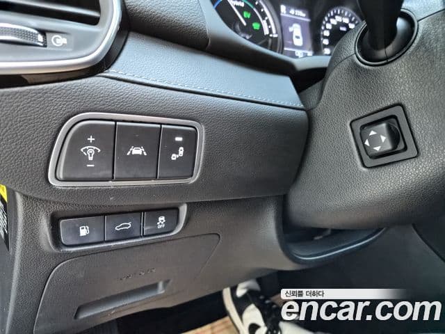 Hyundai Grandeur IG гибрид Exclusive, 2019 18