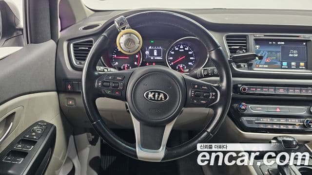 Kia All New Carnival Luxury, 2016 13