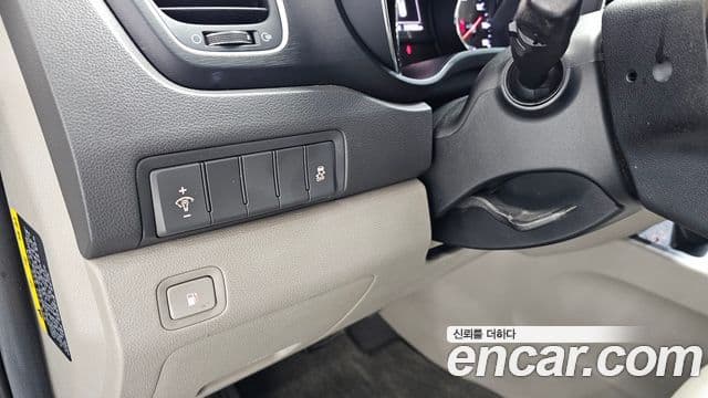 Kia All New Carnival Luxury, 2016 15