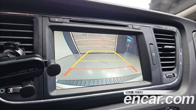 Kia All New Carnival Luxury, 2016 17