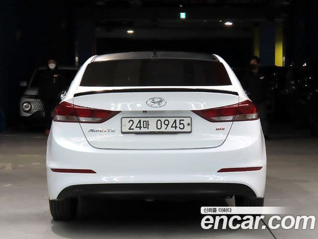 Hyundai Avante AD 1.6 GDI Smart, 2016 3