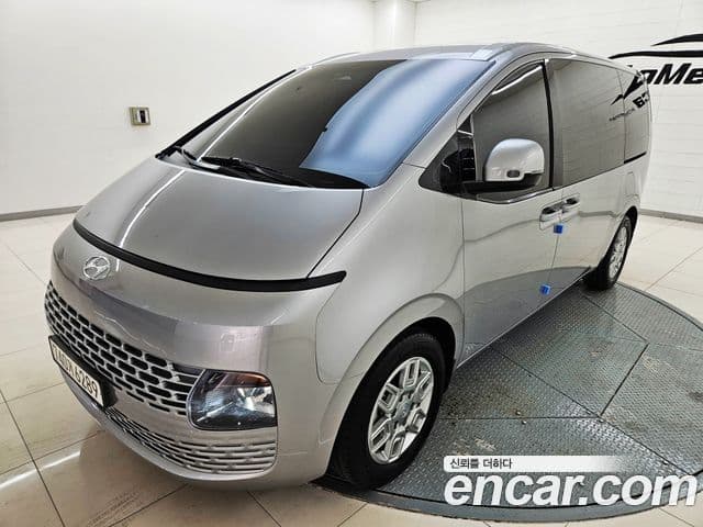 Hyundai Staria Modern, 2023 3