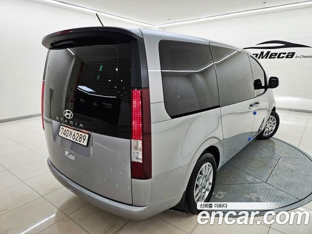 Hyundai Staria Modern, 2023 все фото
