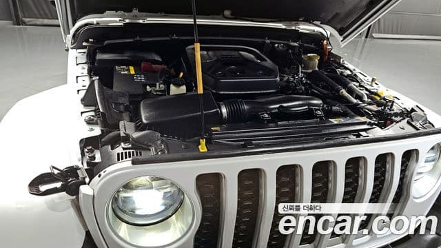 Jeep Wrangler (JL) 2.0 Overland 4도어 4xe, 2022 6