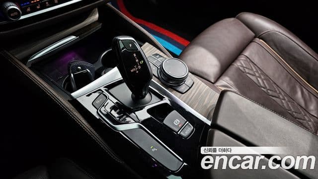 BMW 5시리즈 (G30) 520d xDrive Luxury Plus, 2018 9