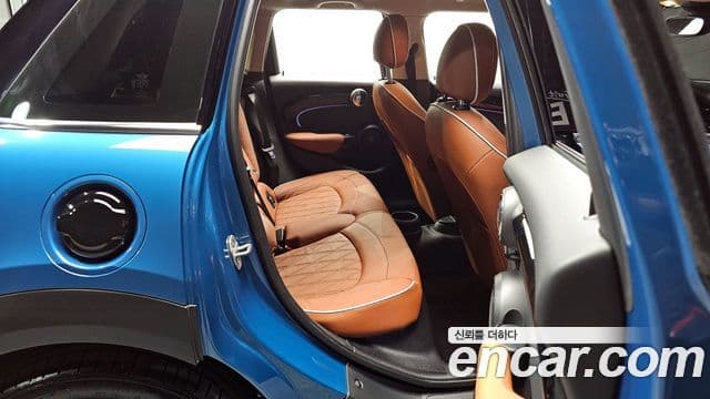 Mini Cooper S 3세대, 2023 12