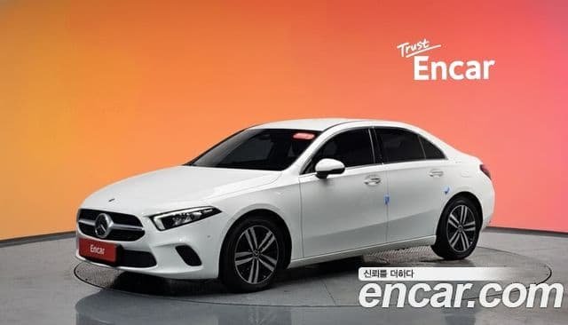 Mercedes-Benz A-класс W177 A220 седан, 2022 1