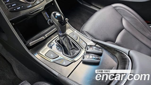 Hyundai Grandeur HG Modern, 2013 9