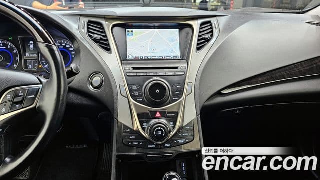 Hyundai Grandeur HG Modern, 2013 16