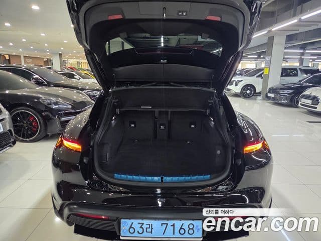 Porsche 타이칸 4 Cross Turismo, 2023 6
