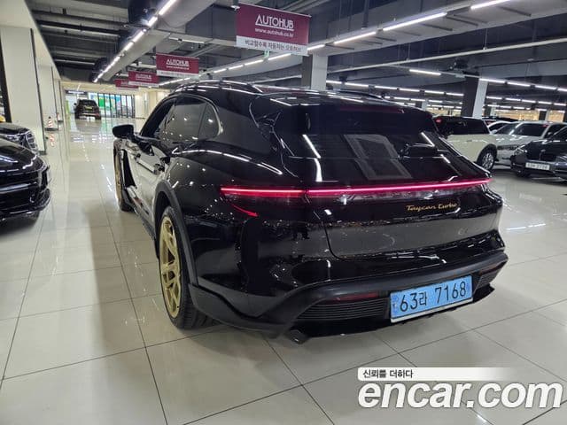 Porsche 타이칸 4 Cross Turismo, 2023 17