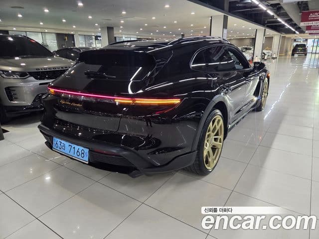 Porsche 타이칸 4 Cross Turismo, 2023 18