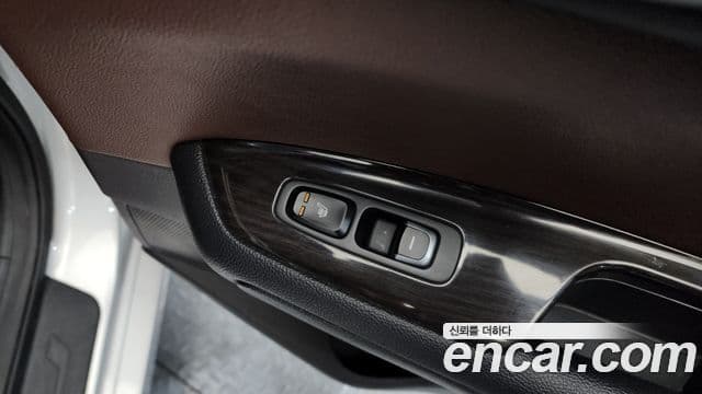 Kia K5 2세대 Noblesse, 2016 18