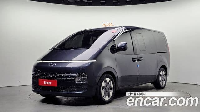 Hyundai Staria Modern, 2023 1