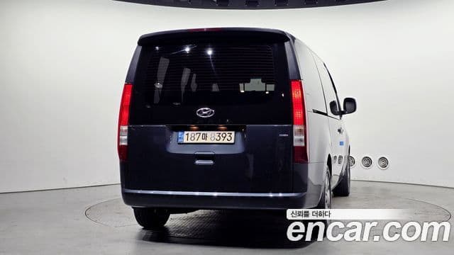 Hyundai Staria Modern, 2023 4