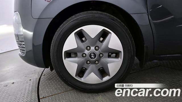 Hyundai Staria Modern, 2023 все фото