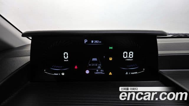 Hyundai Staria Modern, 2023 8