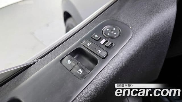 Hyundai Staria Modern, 2023 13