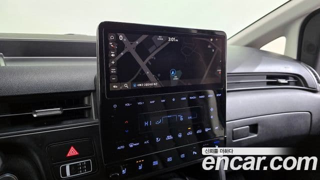 Hyundai Staria Modern, 2023 17