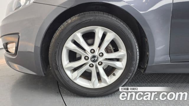 Kia K5 Luxury, 2011 все фото