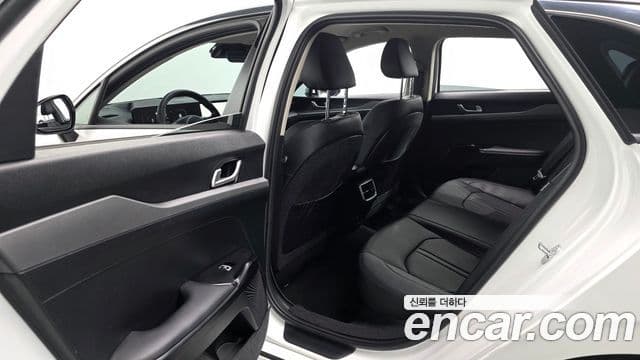 Kia The / новый New K5 гибрид 3세대 Prestige, 2025 12