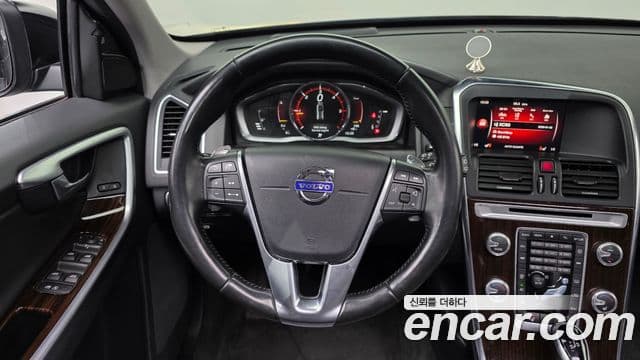 Volvo XC60 1세대, 2017 13